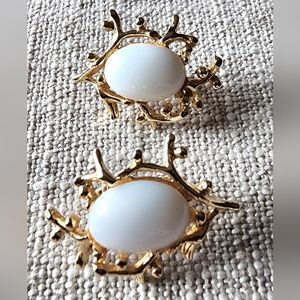 Vintage Gold and White Intricate Oval Clip Earrings